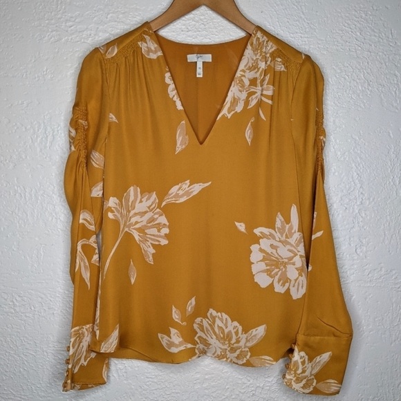 Joie 'Galvin' Silk Blouse in Dusty Gold XS - Picture 4 of 4